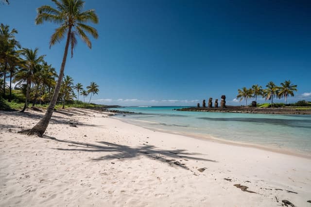 Anakena Beach