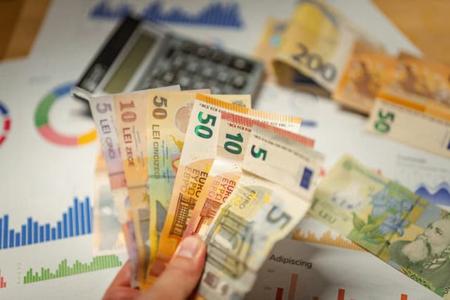 Currency & Costs