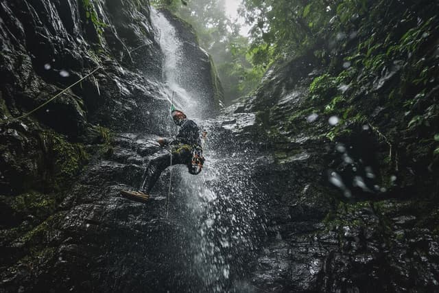 Canyoning in Banos