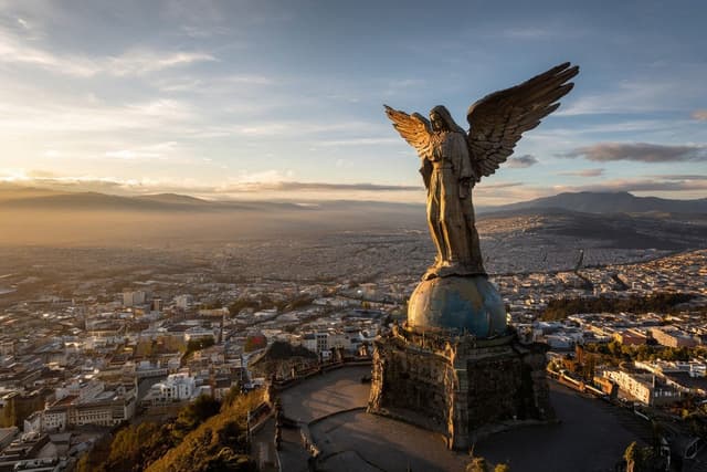 El Panecillo – Virgin of Quito