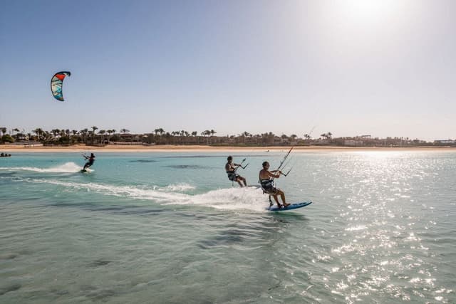Kitesurfing in El Gouna
